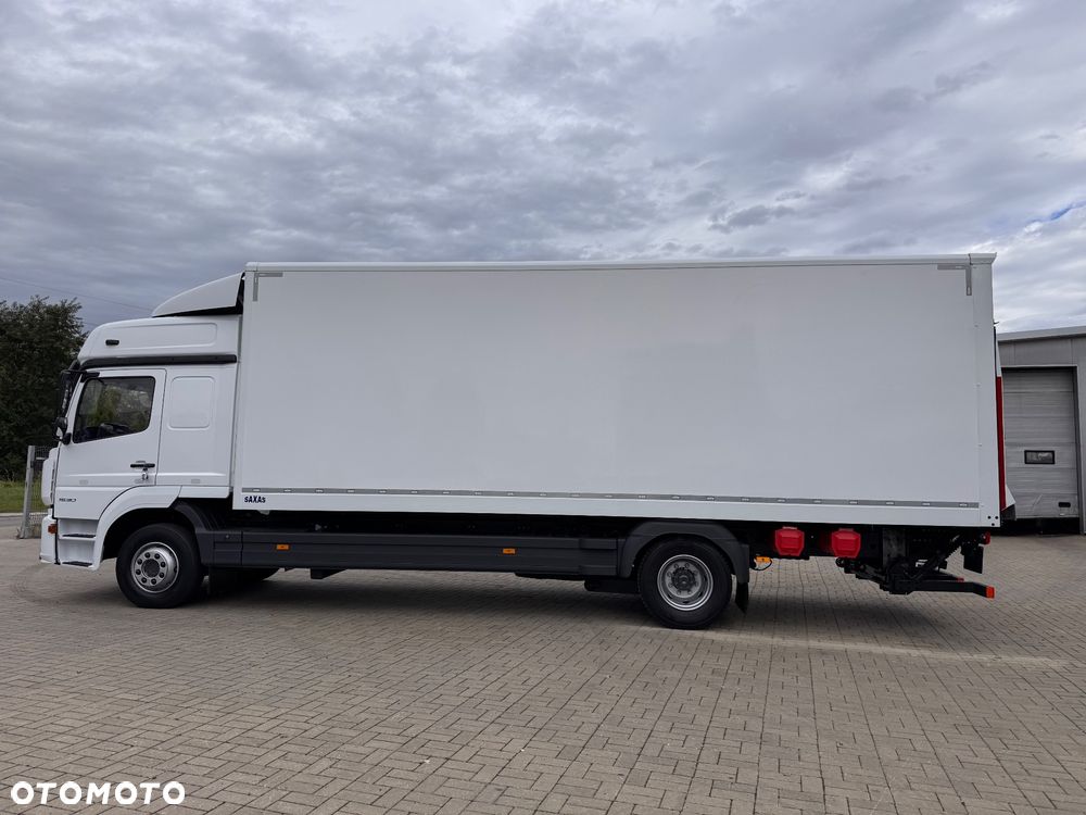 Mercedes-Benz ATEGO - 15