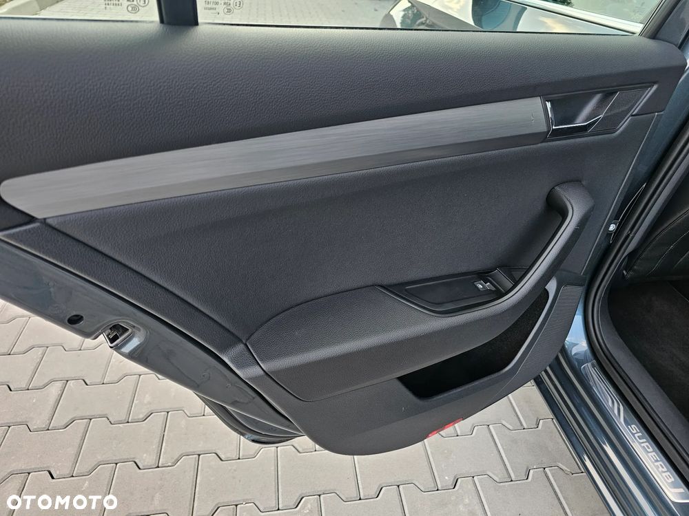 Skoda Superb 1.6 TDI DSG Style - 18