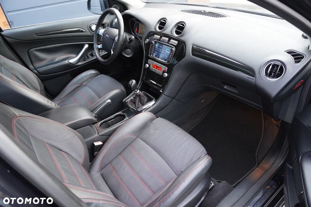 Ford Mondeo 2.5 Black Magic - 9