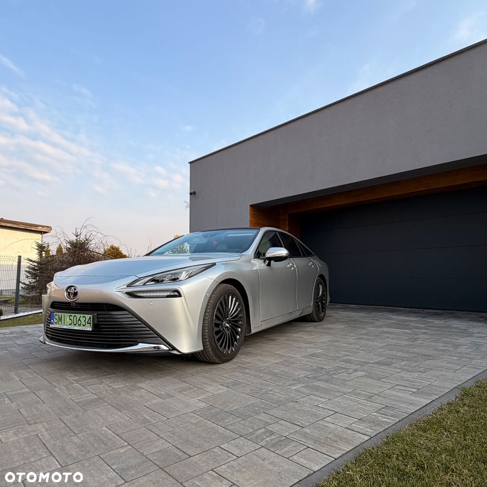 Toyota Mirai Executive - 2