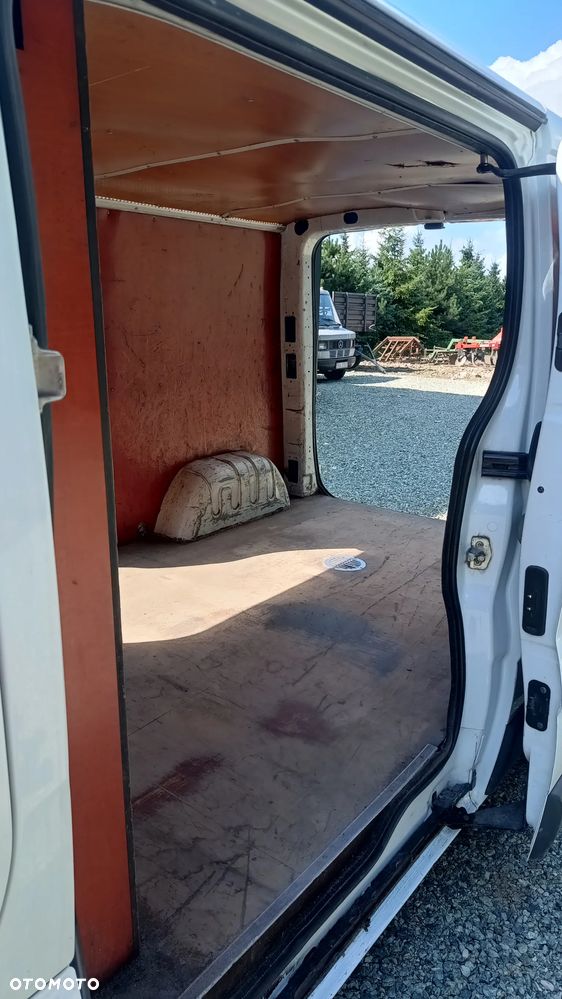 Opel Vivaro - 15
