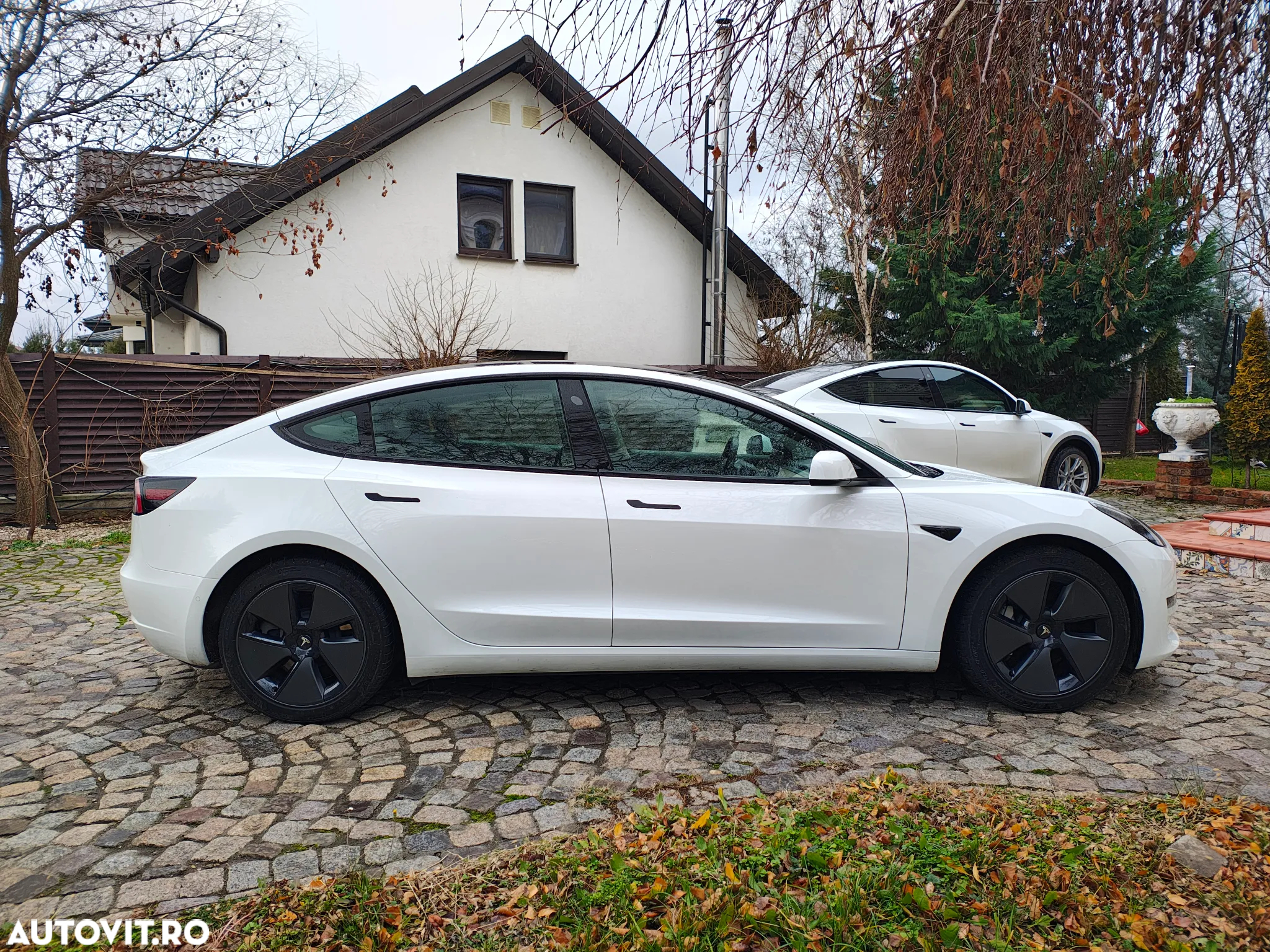 Tesla Model 3 - 9