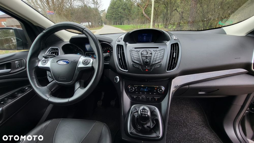 Ford Kuga 2.0 TDCi 4x4 Titanium - 26