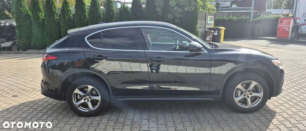 Alfa Romeo Stelvio - 5