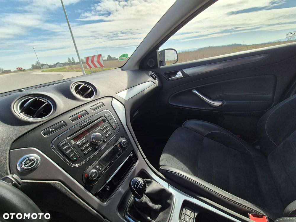 Ford Mondeo 2.0 TDCi Titanium S - 21