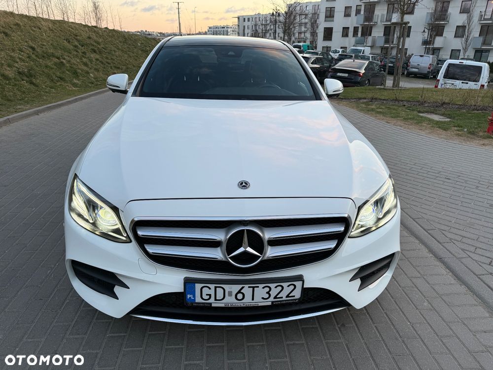 Mercedes-Benz Klasa E 220 d 4-Matic 9G-TRONIC - 5