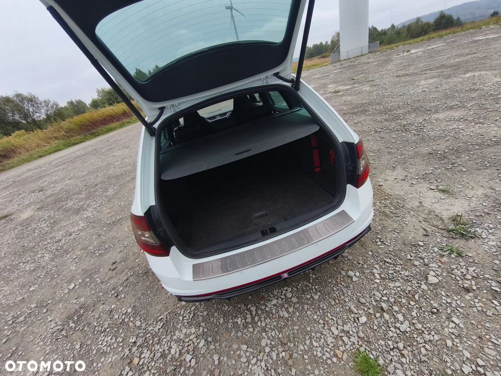Skoda Octavia 2.0 TDI 4x4 RS DSG - 13