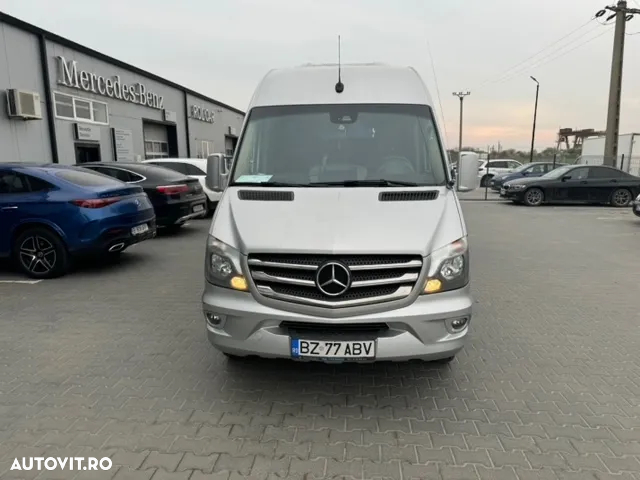 Mercedes-Benz Sprinter - 2