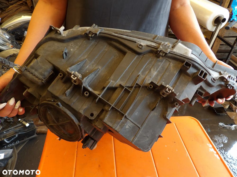 BMW - F30 - H7 - USZKODZONE SZKŁO - PRAWA LAMPA PRZEDNIA  - UK - 7259540 - 6