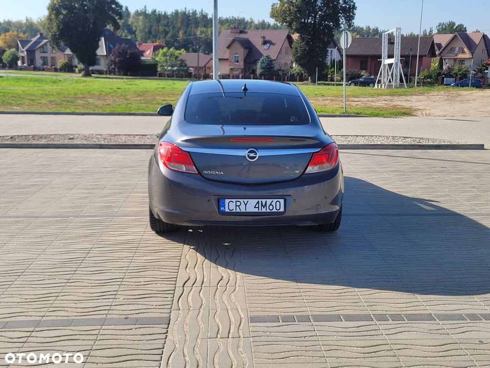 Opel Insignia 2010 photo 2