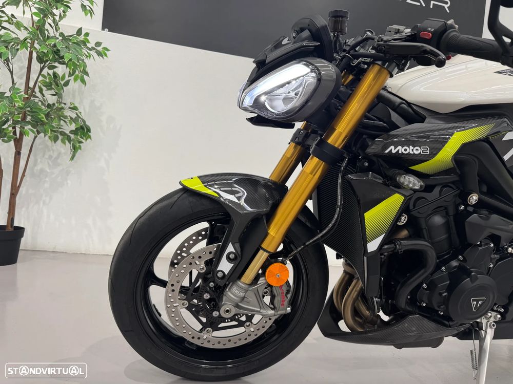 Triumph Street Triple 765 Moto2 - 5