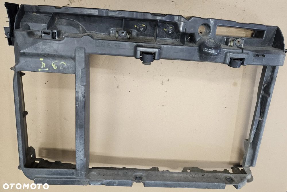 Citroen C3 II 1.6 THP HDI pas przód przedni wzmocnienie - 1