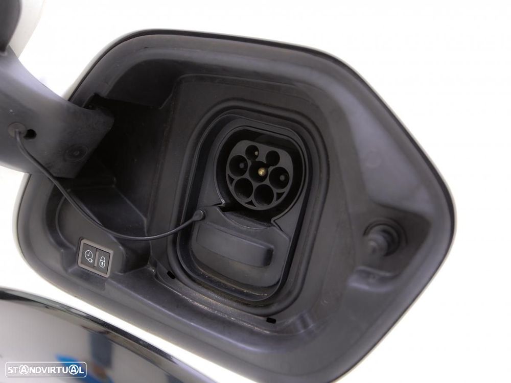 Peugeot e-208 50 kWh Active Pack - 14