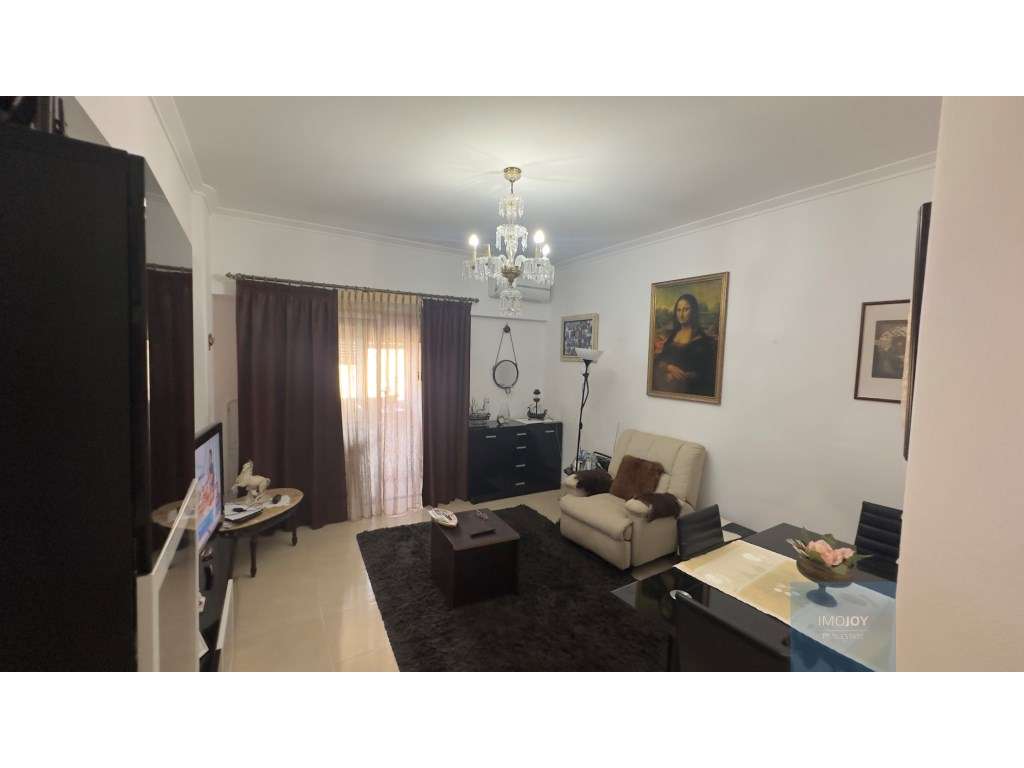 Apartamento T1 na Amadora - Grande imagem: 2/22