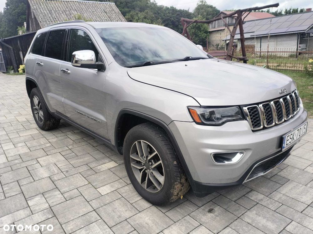 Jeep Grand Cherokee - 1