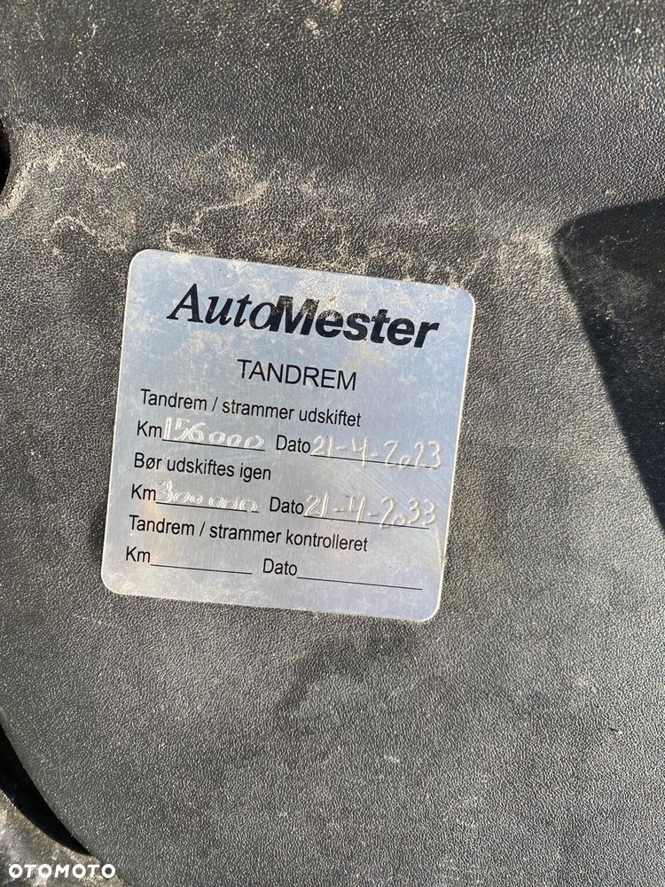 Volvo V40 D4 Momentum - 28