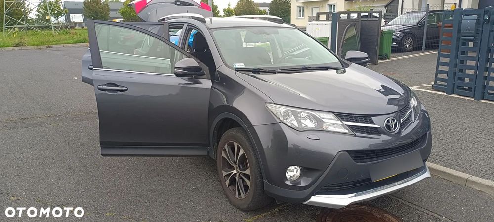Toyota RAV4 - 9
