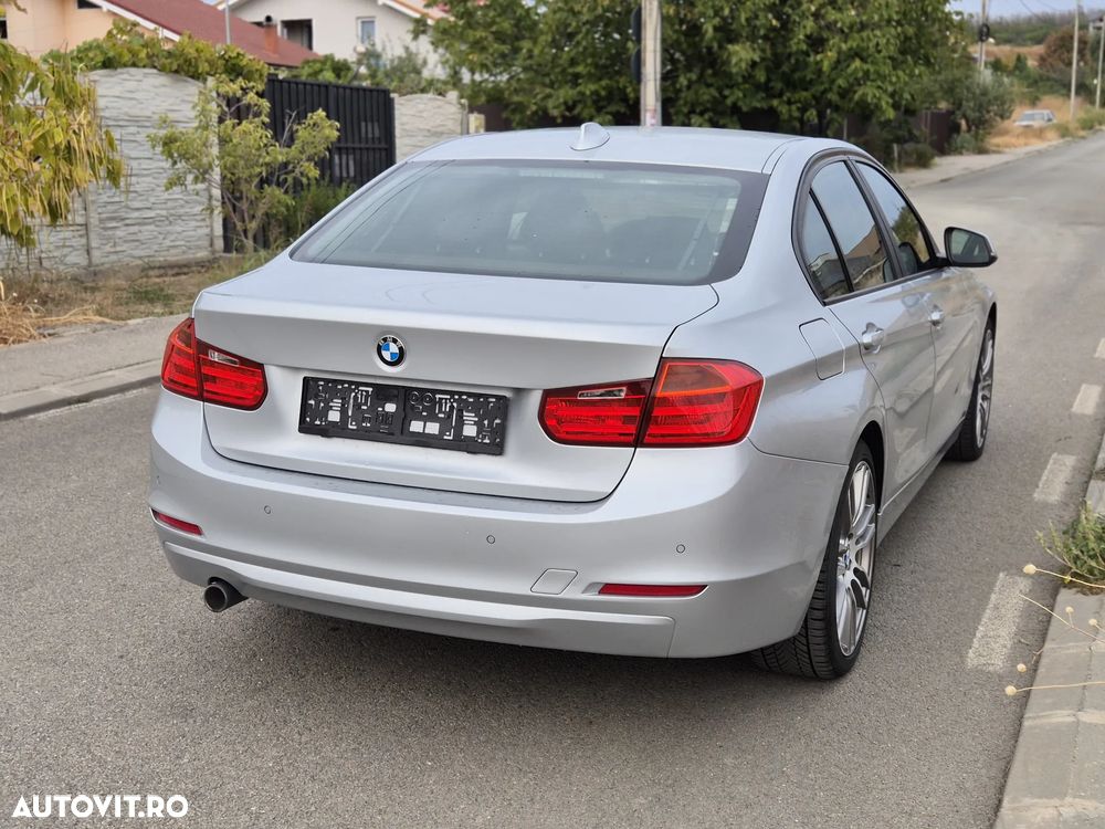 BMW Seria 3 320d xDrive Aut. Sport Line - 4