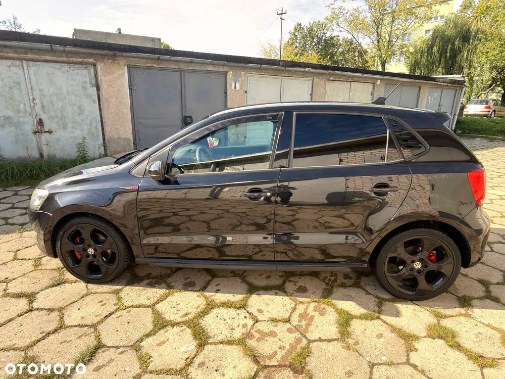 Volkswagen Polo 1.4 DSG GTI - 8