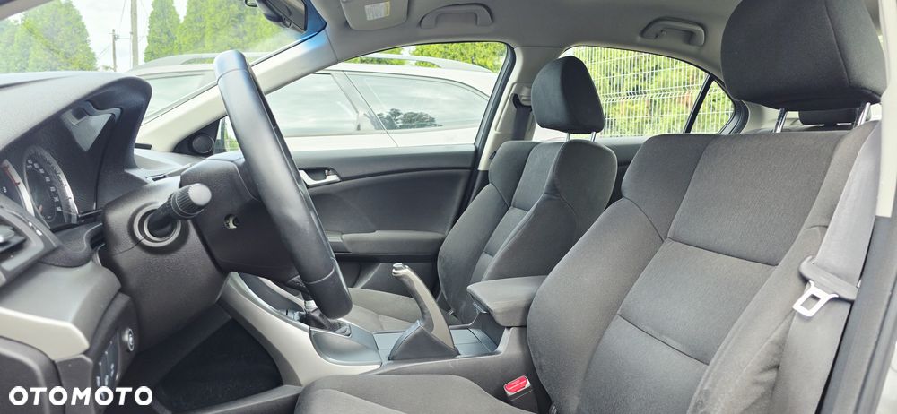Honda Accord 2.0 Lifestyle - 36