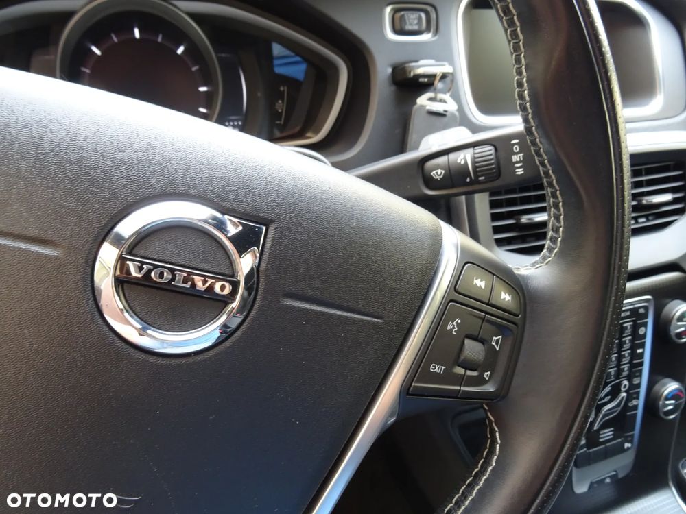 Volvo V40 D2 RDesign - 13
