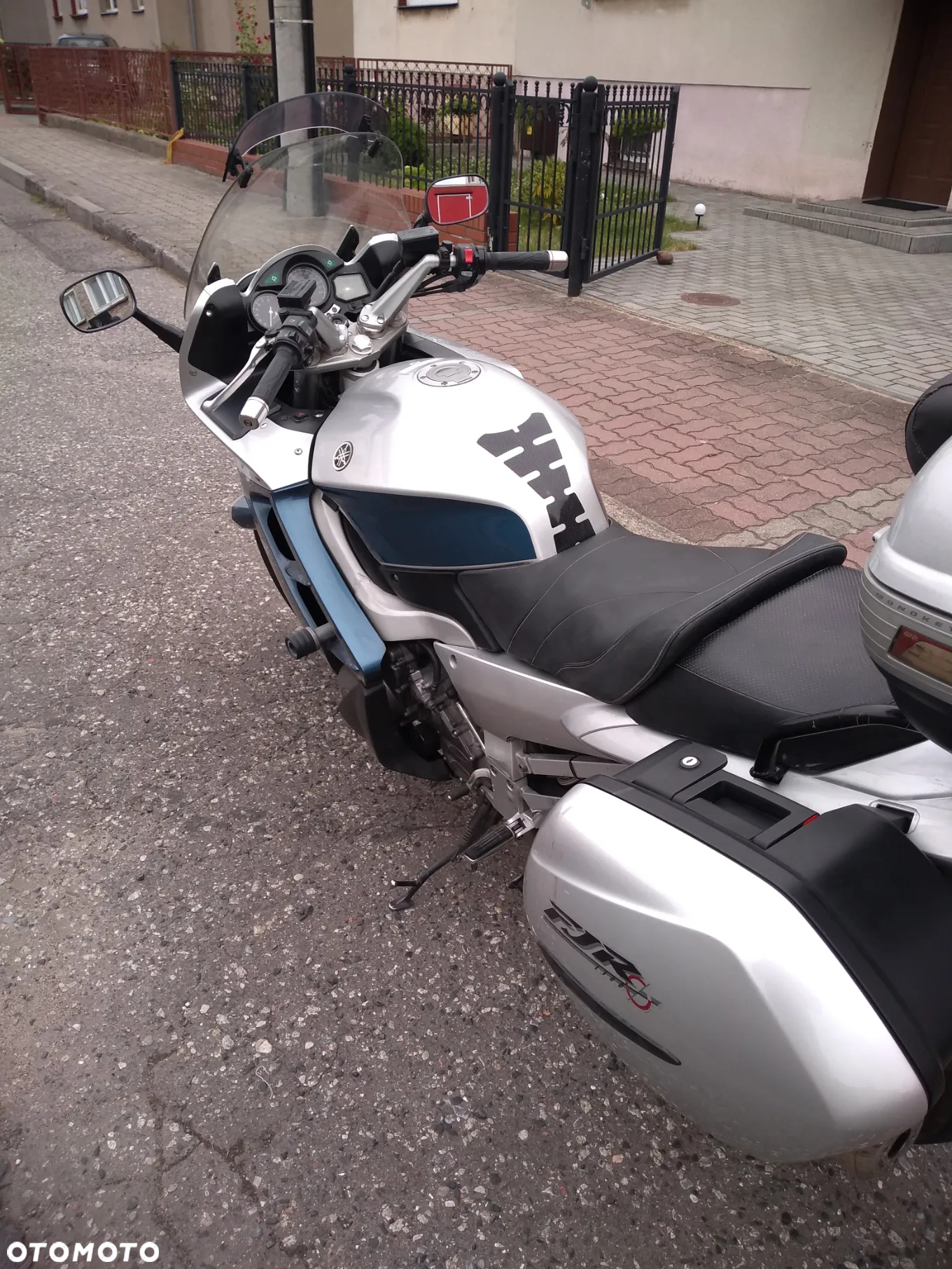 Yamaha FJR - 2