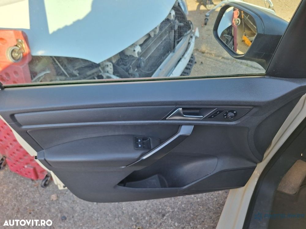 Tapiterie panou portiera fata stanga VOLKSWAGEN CADDY IV Estate SAB, SAJ 2015 - >2.0 TDI CUUD, DFSD - 1