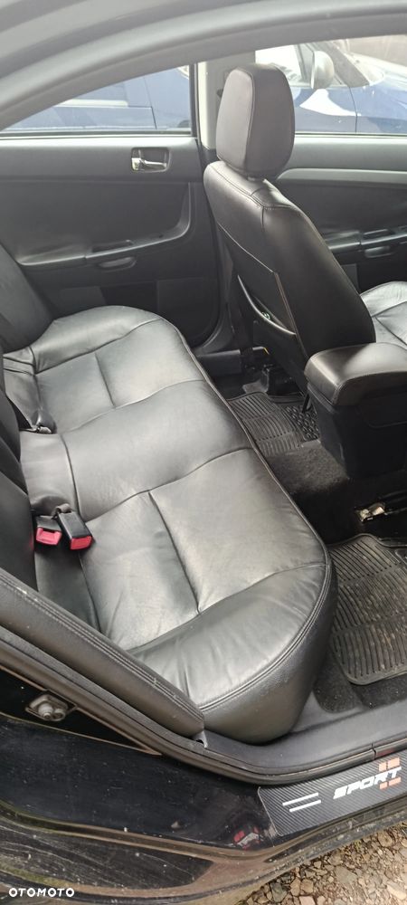 Mitsubishi Lancer 1.6 - 5