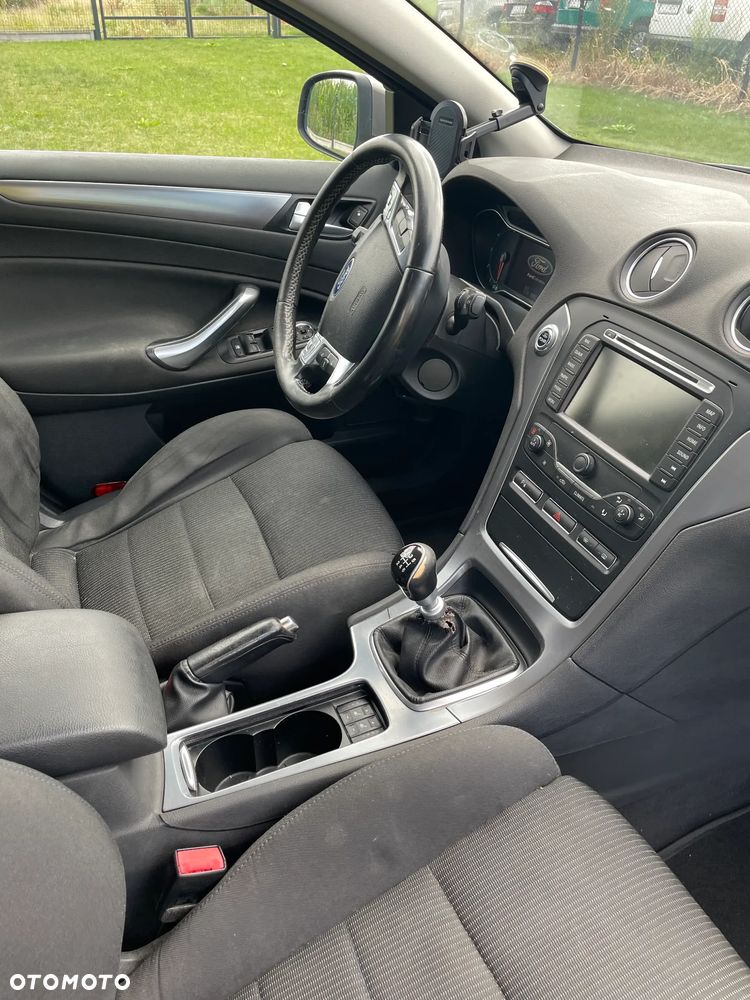 Ford Mondeo 2.0 TDCi Titanium - 12