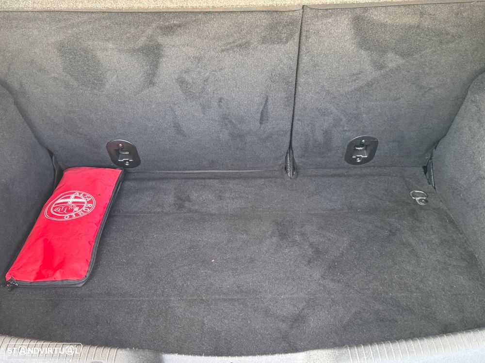 Alfa Romeo Giulietta 1.6 JTDm Veloce - 24