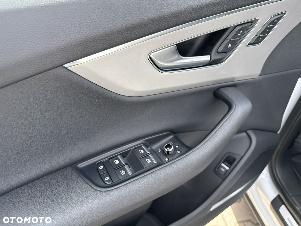 Audi Q7 - 12