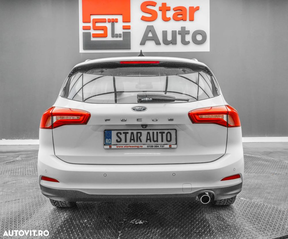 Ford Focus 1.0 EcoBoost 6MT MHEV Titanium - 5