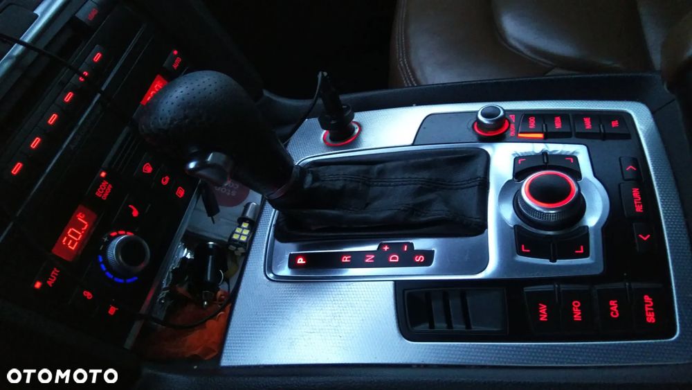 Audi Q7 - 25