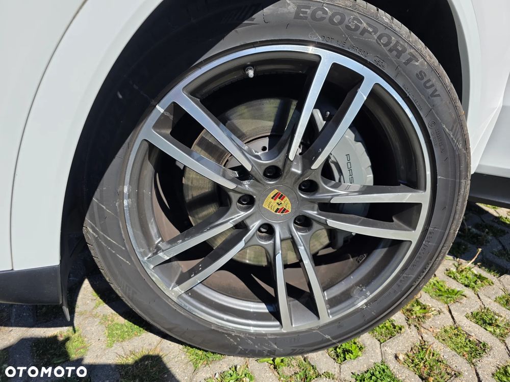 Porsche Cayenne S - 17