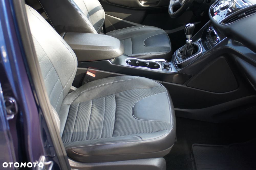 Ford Kuga 1.6 EcoBoost FWD Titanium ASS - 24