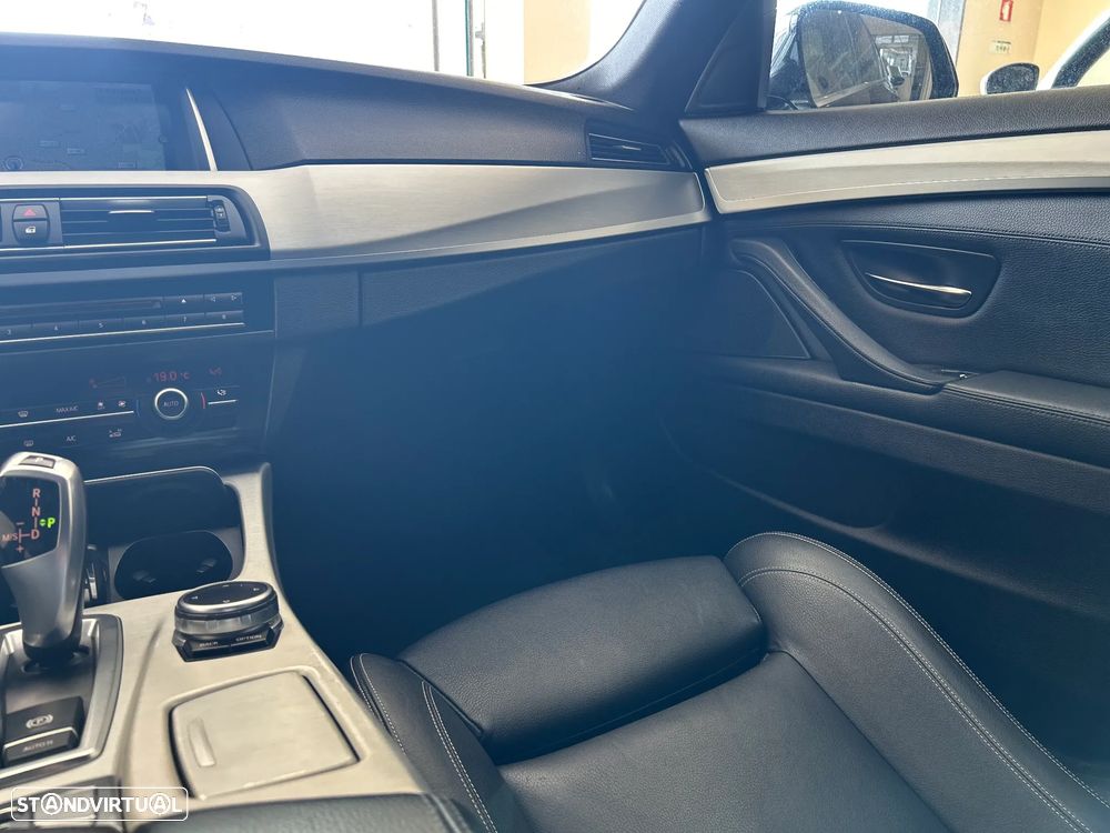 BMW 520 d Line Luxury Auto - 15