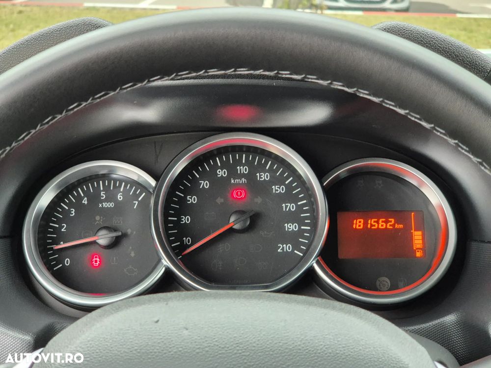 Dacia Duster 1.5 dCi 4x2 Prestige - 14