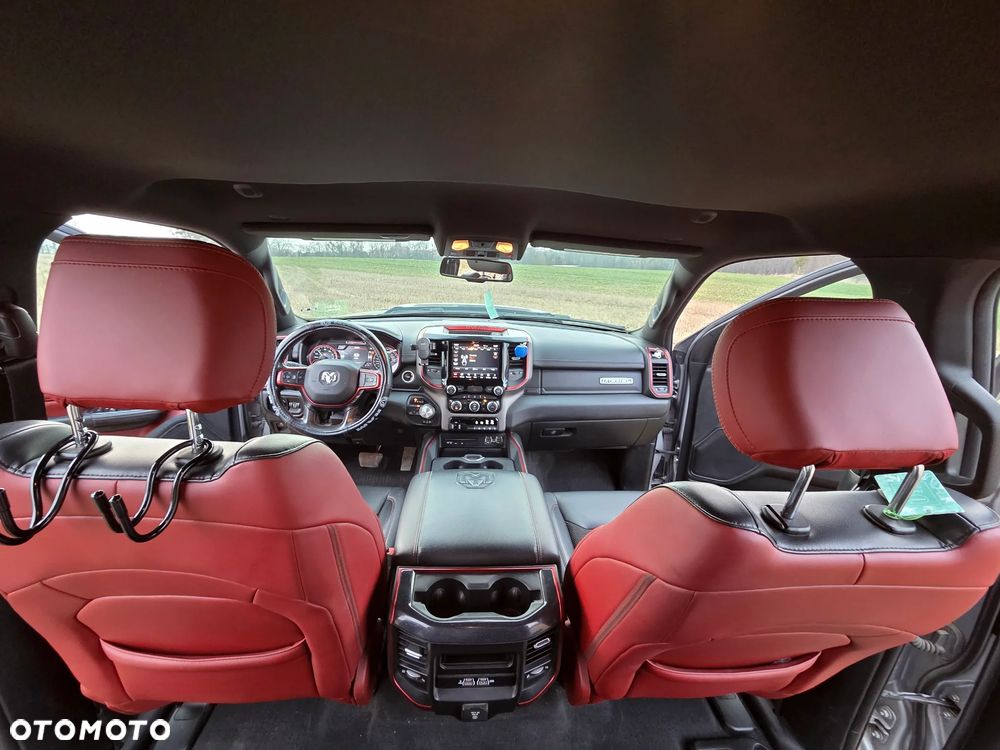 Dodge RAM - 1