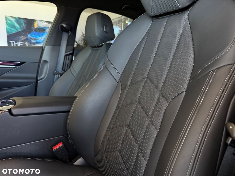 BMW Seria 5 520d xDrive - 22