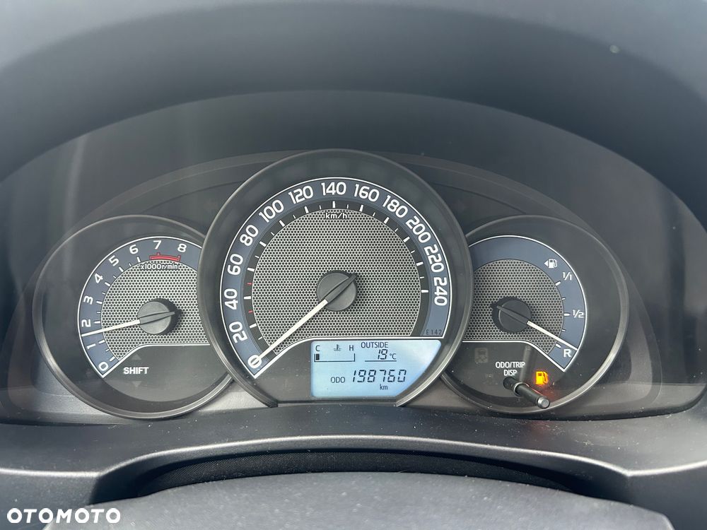 Toyota Corolla 1.6 Active - 6