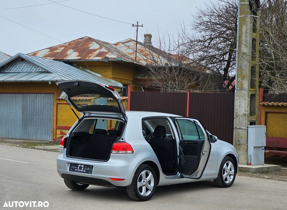 Volkswagen Golf 1.6 DSG Team - 13