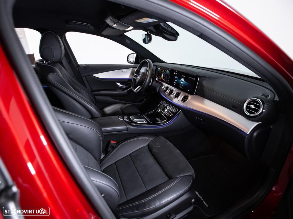 Mercedes-Benz E 300 de 4Matic 9G-TRONIC AMG Line - 10