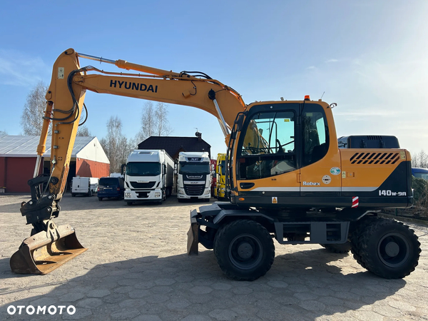 Liebherr HYUNDAI ROBEX 140W-9A / KOPARKA KOŁOWA / 9 TYS. MTH / 2016 ROK !!