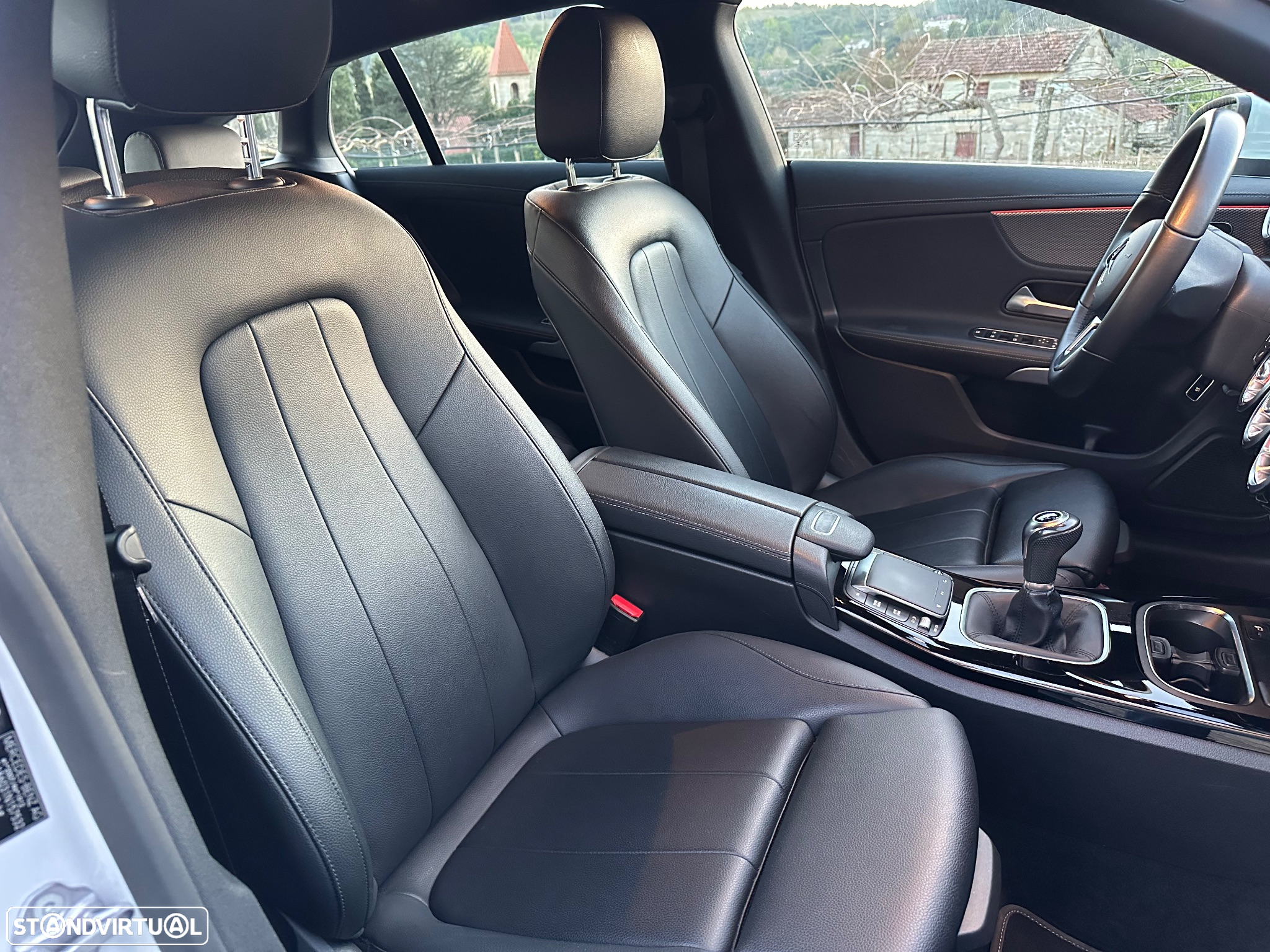 Mercedes-Benz CLA 180 d Shooting Brake Style Plus - 25