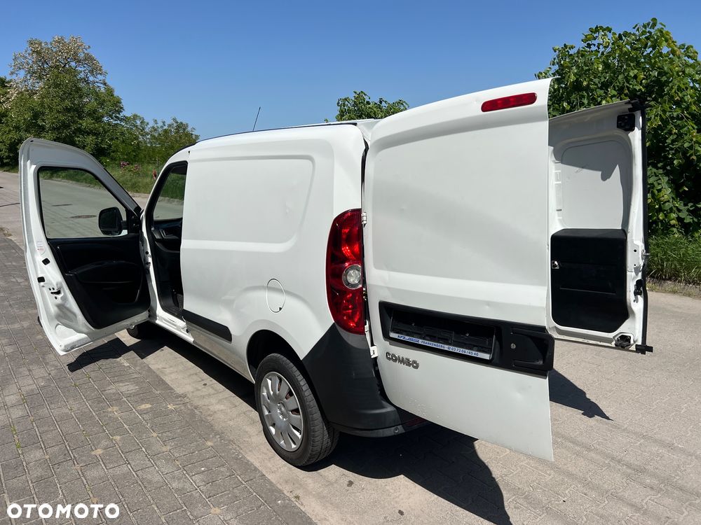 Opel Combo - 12