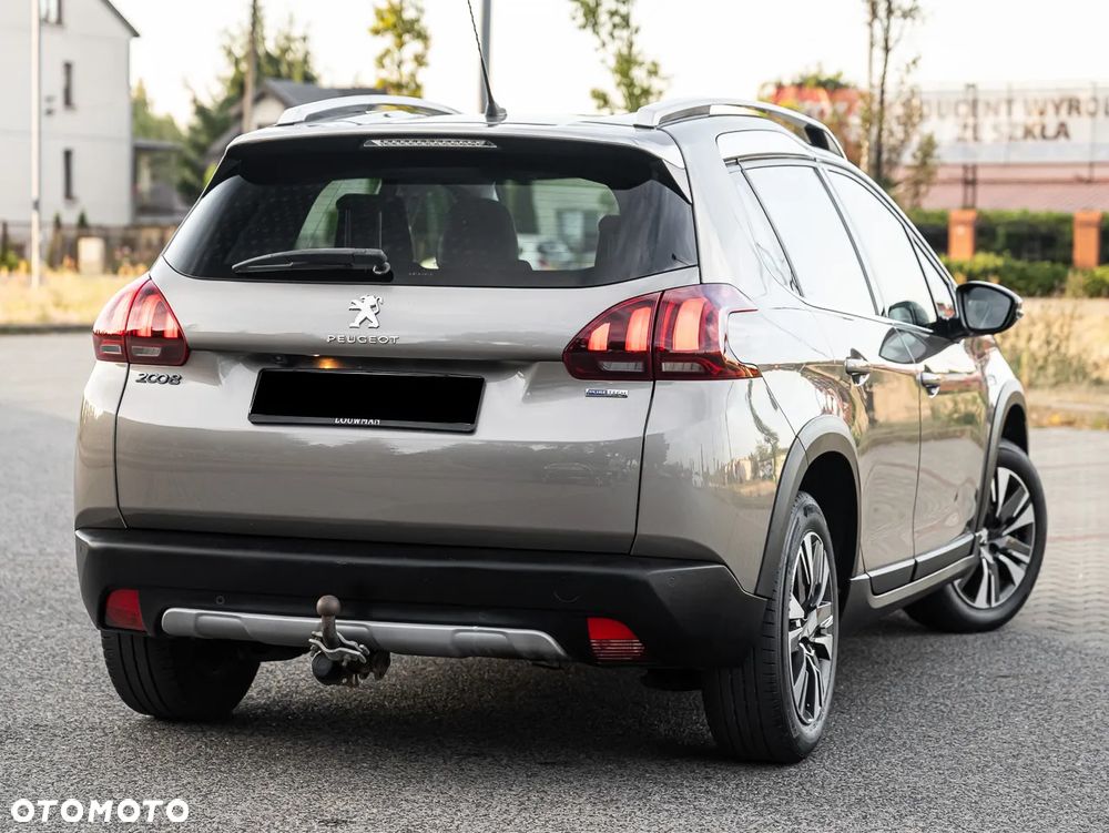 Peugeot 2008 - 12