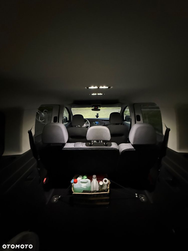 Volkswagen Caddy Maxi 2.0 TDI Trendline - 29
