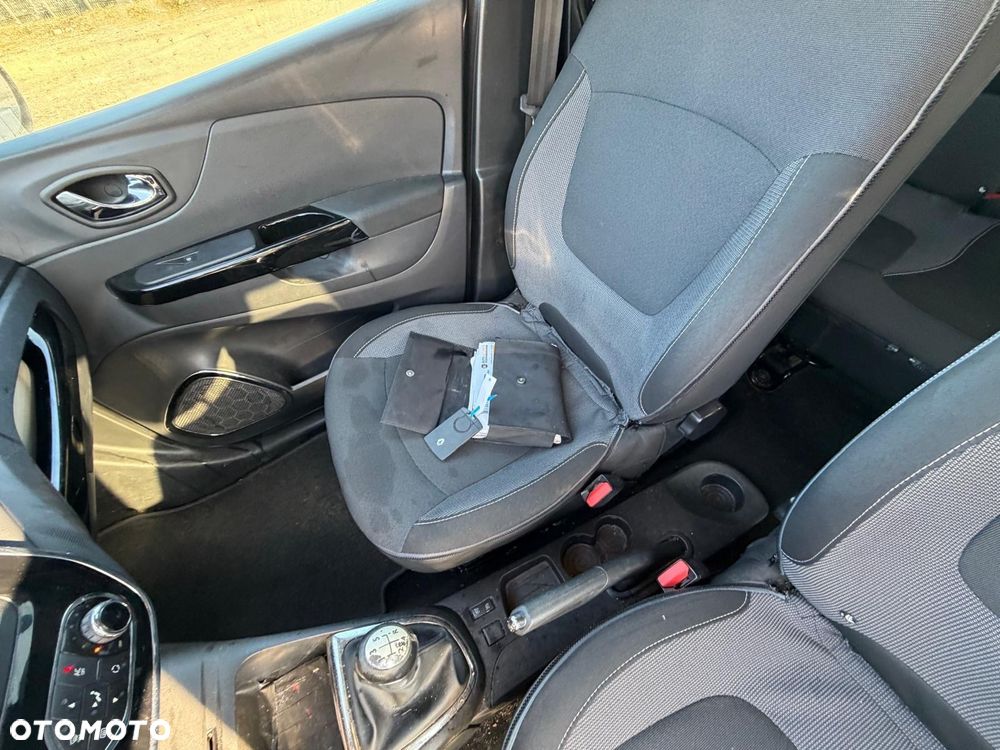 Renault Captur 1.5 dCi Energy Intens - 11