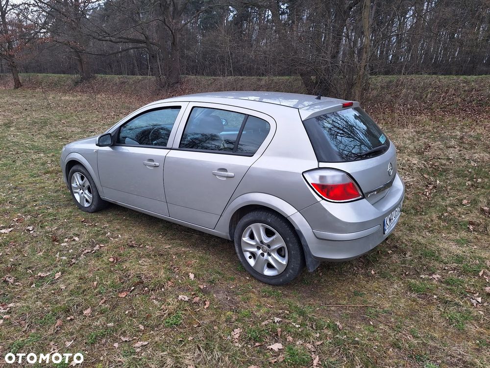 Opel Astra 1.4 Cosmo - 4