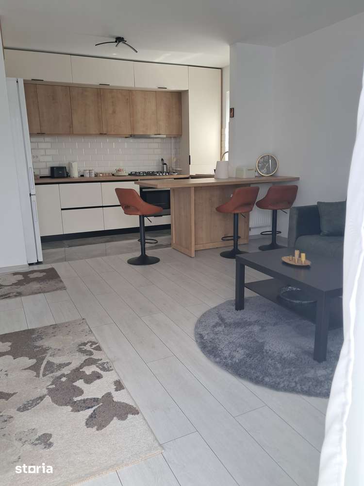 Apartament 2 camere cu balcon în Tractorul — fotografia 3